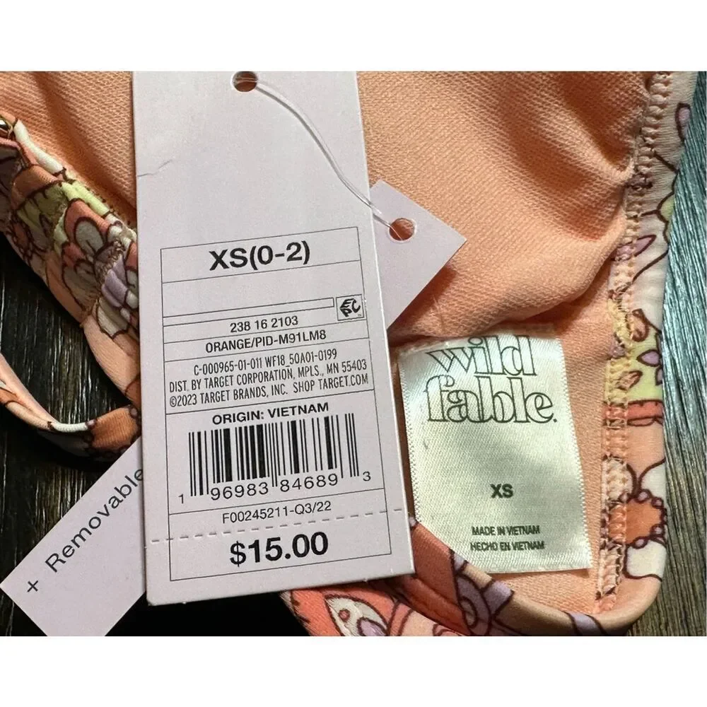 Wild Fable NWT size XS floral bikini top